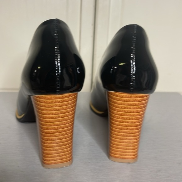 Ladies Fashion Black Patent Faux Leather Block Heel Shoes Pointed Sz 39/8.5 - Picture 6 of 11